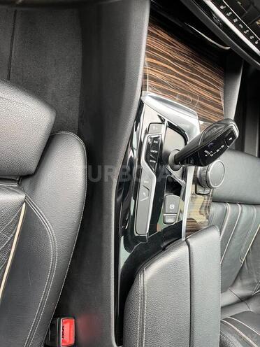 BMW 530e-17