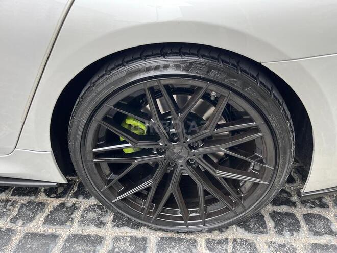 BMW 530e-13