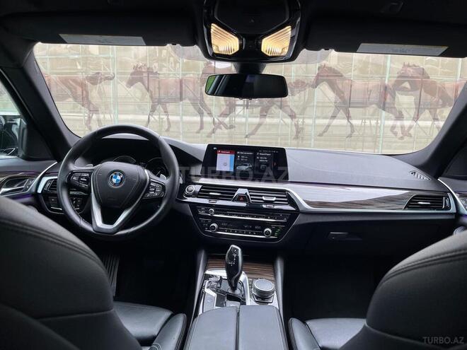 BMW 530e-7