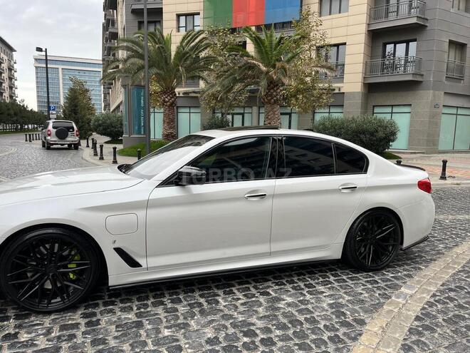 BMW 530e-5