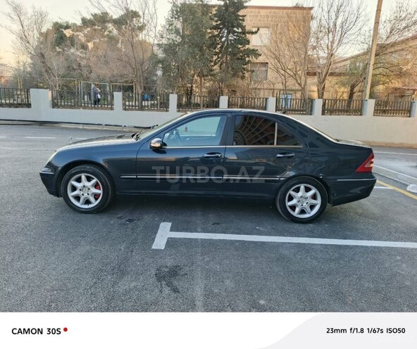 Mercedes C 240 2001, 320,000 km - 2.6 л - Sumqayıt