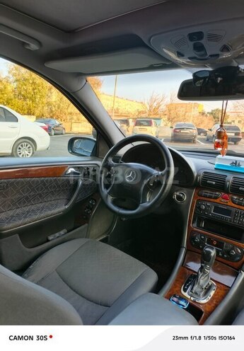 Mercedes C 240 2001, 320,000 km - 2.6 л - Sumqayıt