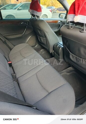 Mercedes C 240 2001, 320,000 km - 2.6 л - Sumqayıt