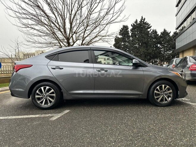 Hyundai Accent 2018, 72,260 km - 1.6 л - Bakı