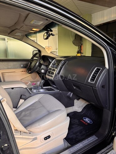 Ford Edge 2008, 228,940 km - 3.5 l - Quba
