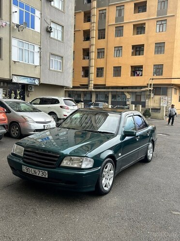 Mercedes C 240 1998, 286,000 km - 2.4 l - Bakı
