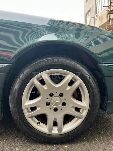 Mercedes C 240 1998, 286,000 km - 2.4 l - Bakı