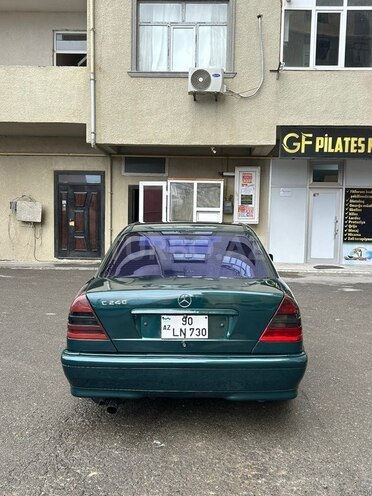 Mercedes C 240 1998, 286,000 km - 2.4 l - Bakı