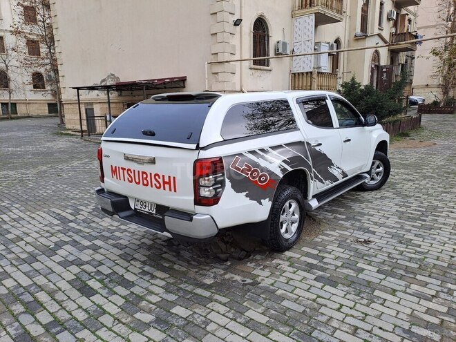 Mitsubishi L200 2021, 61,000 km - 2.4 л - Xırdalan