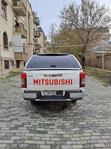 Mitsubishi L200 2021, 61,000 km - 2.4 л - Xırdalan