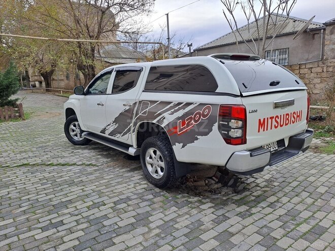 Mitsubishi L200 2021, 61,000 km - 2.4 л - Xırdalan