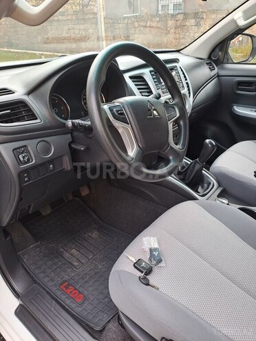 Mitsubishi L200 2021, 61,000 km - 2.4 л - Xırdalan