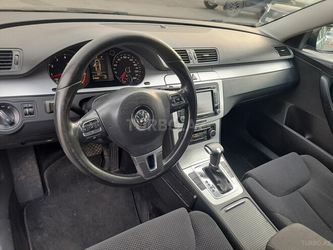 Volkswagen Passat 2010, 267,000 km - 1.8 л - Bakı