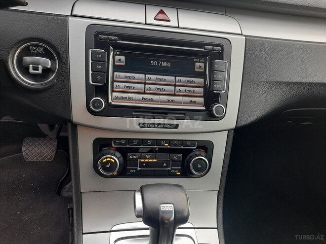 Volkswagen Passat 2010, 267,000 km - 1.8 л - Bakı