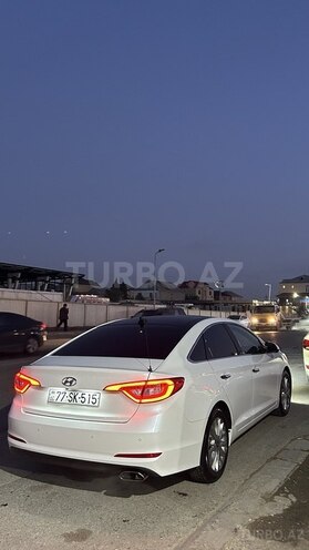 Hyundai Sonata-2