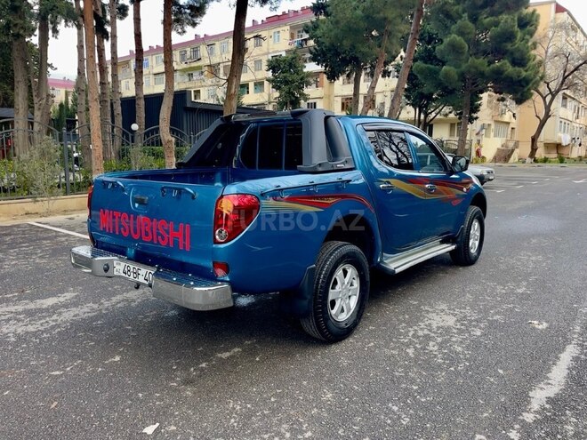Mitsubishi L200 2012, 220,000 km - 2.5 l - Xırdalan