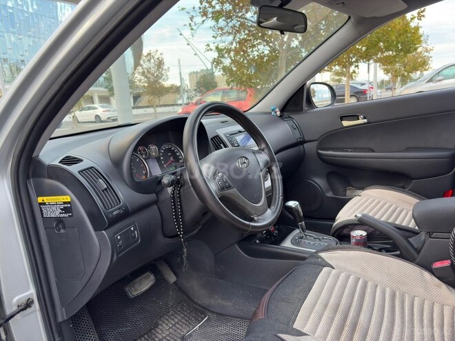 Hyundai i30-10