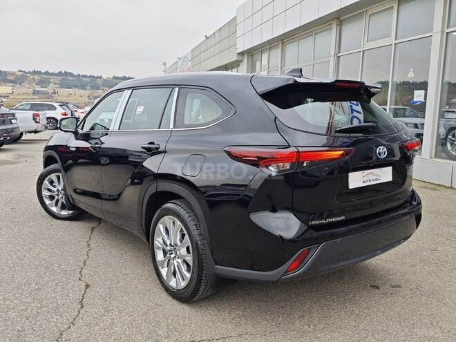 Toyota Highlander-3