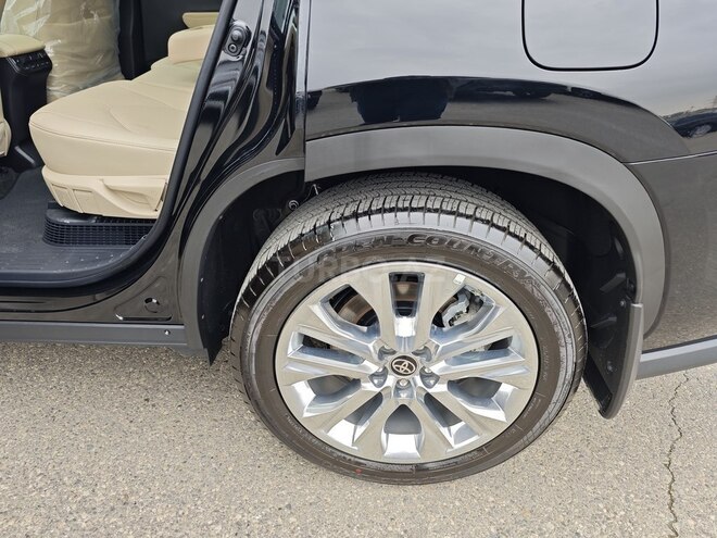 Toyota Highlander-13
