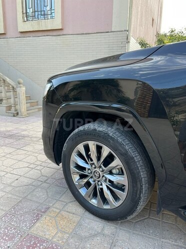 Toyota Land Cruiser-10
