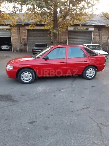 Ford Escort-5