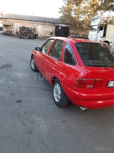 Ford Escort-6
