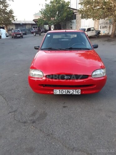 Ford Escort-1