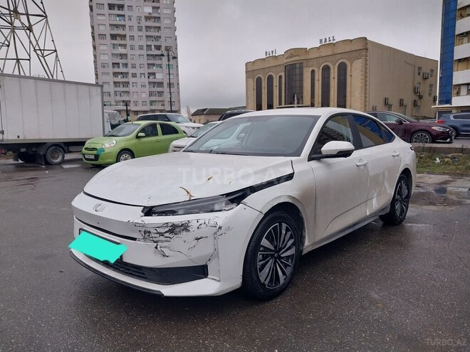 Changan Qiyuan A05 2025, 41,234 km - 1.5 л - Bakı