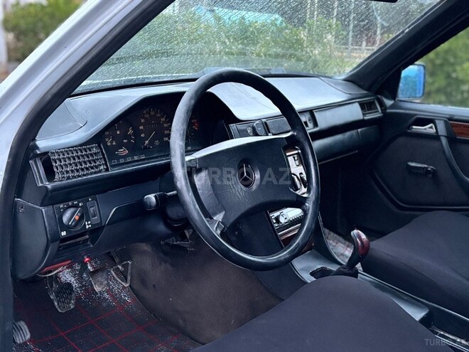 Mercedes  1989, 356,900 km - 2.3 л - Bakı