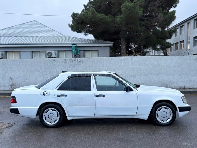 Mercedes  1989, 356,900 km - 2.3 л - Bakı
