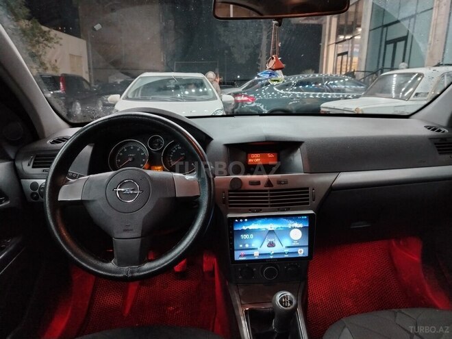 Opel Astra 2005, 244,000 km - 1.4 l - Bakı