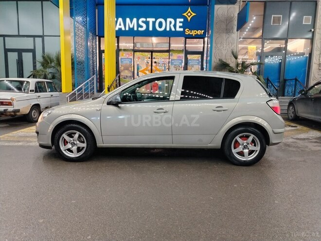 Opel Astra 2005, 244,000 km - 1.4 l - Bakı