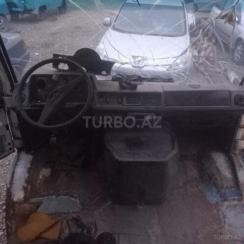 Mercedes 208 D 1994, 408,520 km - 2.3 l - Mingəçevir