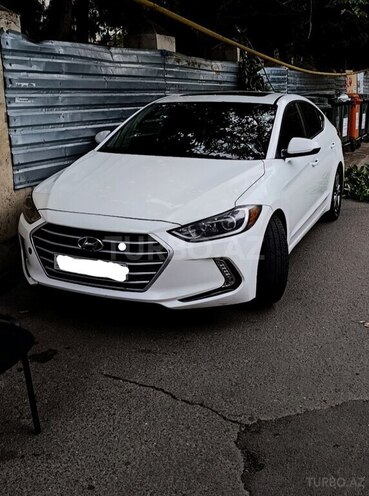 Hyundai Elantra 2018, 302,557 km - 2.0 л - Bakı