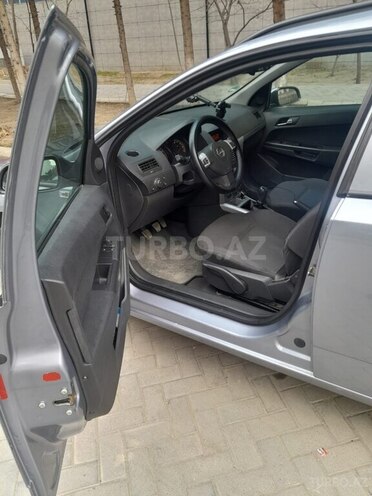 Opel Astra 2009, 323,000 km - 1.4 l - Sumqayıt