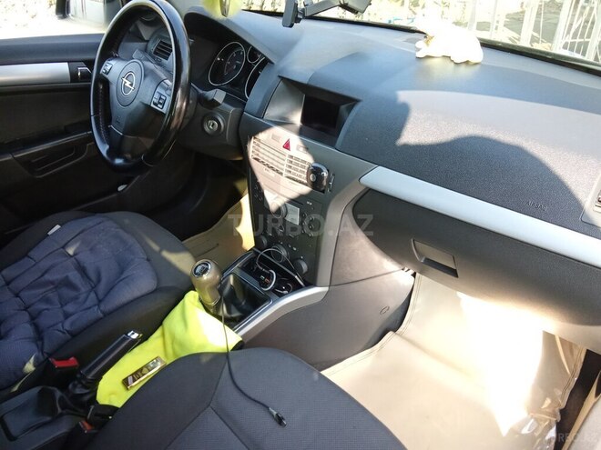 Opel Astra 2006, 290,000 km - 1.3 l - Lənkəran