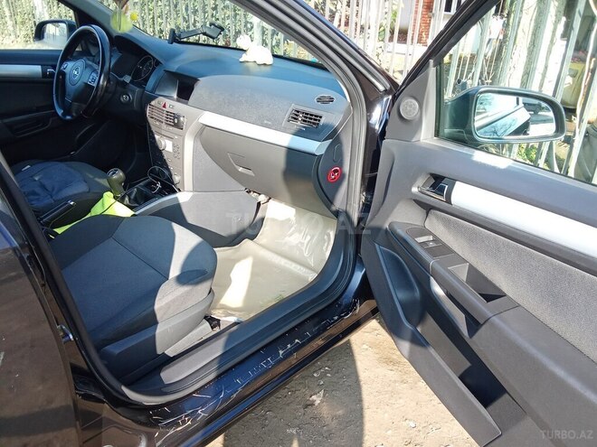 Opel Astra 2006, 290,000 km - 1.3 l - Lənkəran
