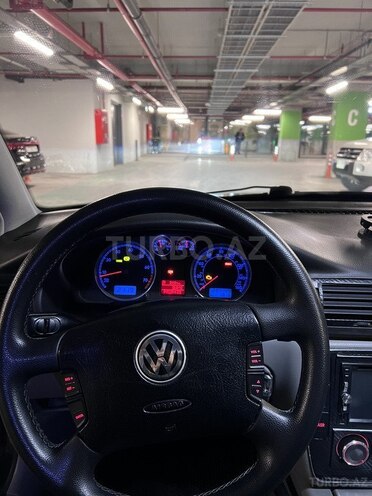 Volkswagen Passat 2001, 293,195 km - 1.8 l - Bakı