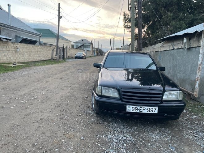 Mercedes C 220 1999, 457,000 km - 2.2 л - Yevlax
