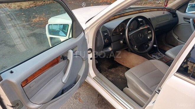 Mercedes C 230 1998, 287,400 km - 2.3 l - Zaqatala