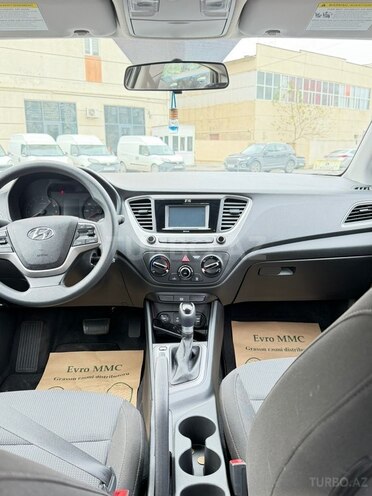 Hyundai Accent 2020, 19,200 km - 1.6 l - Bakı