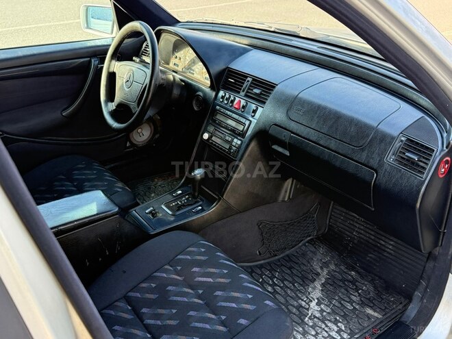 Mercedes C 240 1998, 380,233 km - 2.4 л - Sumqayıt
