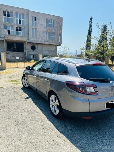 Renault Megane 2009, 299,950 km - 1.5 l - Naftalan