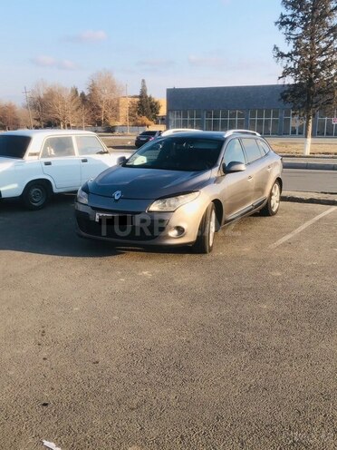 Renault Megane 2009, 299,950 km - 1.5 l - Naftalan