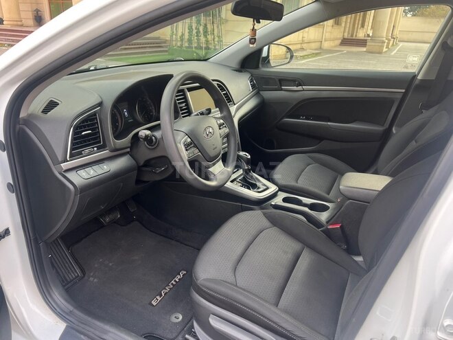 Hyundai Elantra 2017, 137,900 km - 2.0 l - Bakı