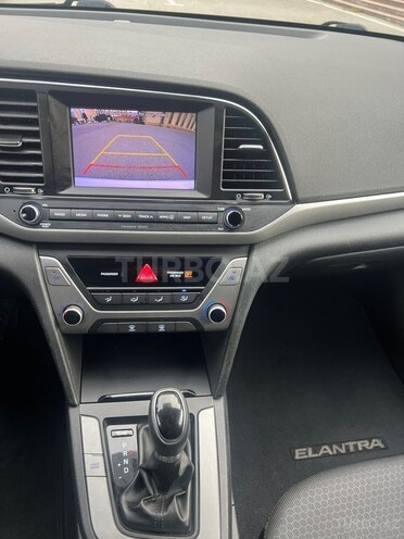 Hyundai Elantra 2017, 137,900 km - 2.0 l - Bakı