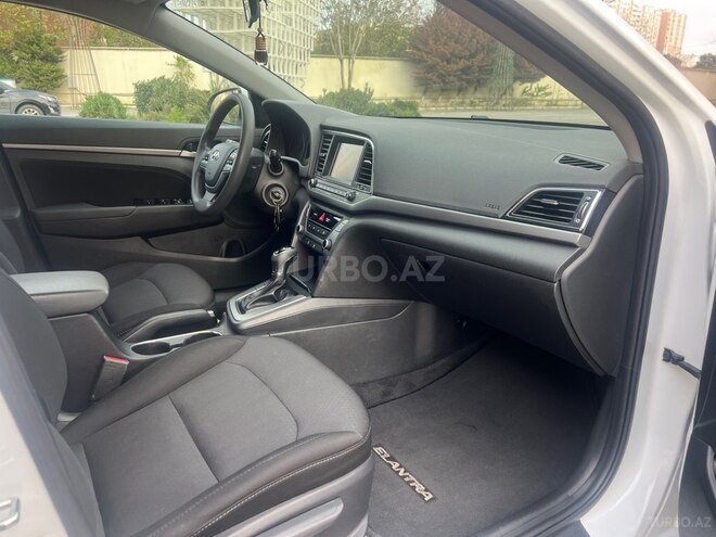 Hyundai Elantra 2017, 137,900 km - 2.0 l - Bakı