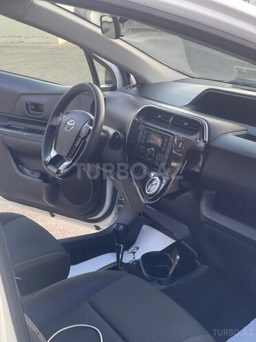 Toyota Aqua 2017, 241,402 km - 1.5 l - Bakı