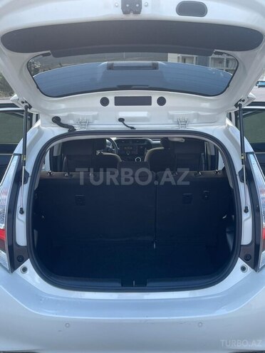 Toyota Aqua 2017, 241,402 km - 1.5 l - Bakı