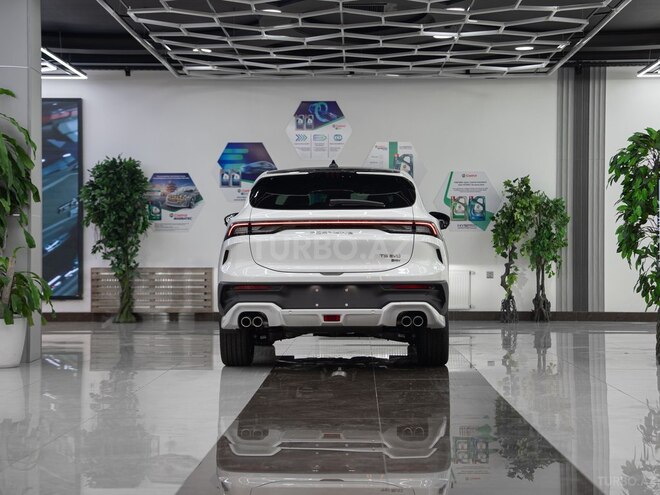 Forthing T5 HEV-7